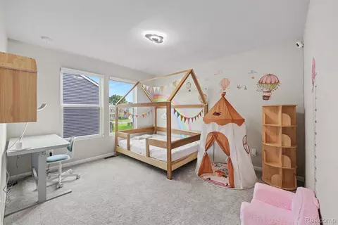 Bedroom - 842 Ford Mill Dr, Saline, MI 48176 photo 4 of 4