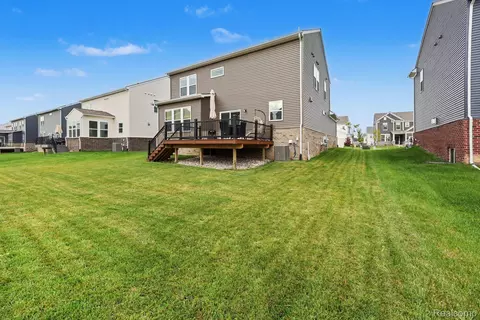 Exterior - 842 Ford Mill Dr, Saline, MI 48176 photo 4 of 4