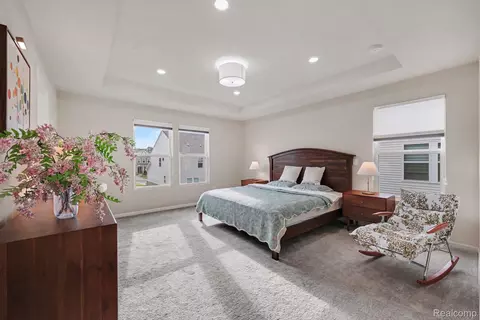 Bedroom - 842 Ford Mill Dr, Saline, MI 48176 photo 2 of 4