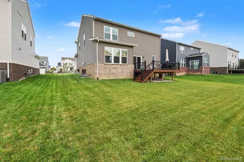 Exterior - 842 Ford Mill Dr, Saline, MI 48176 photo 3 of 4