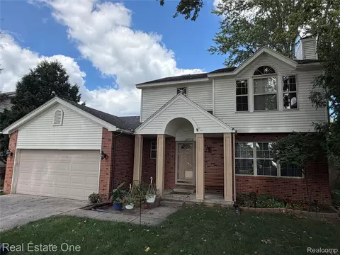 29178 Roycroft St, Livonia, MI 48154