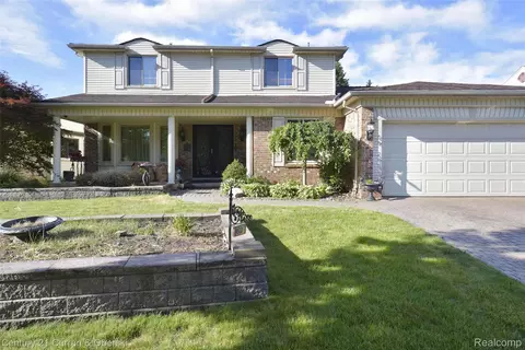 45331 Rector Dr, Canton, MI 48188