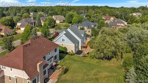 View/Area - 50145 Tottenham Ct, Canton, MI 48187 photo 3 of 9