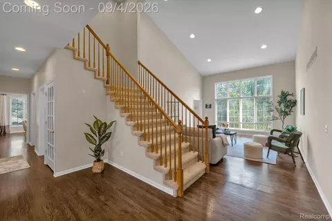 Entry Way - 50145 Tottenham Ct, Canton, MI 48187 photo 3 of 9