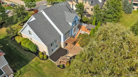 View/Area - 50145 Tottenham Ct, Canton, MI 48187 photo 2 of 9