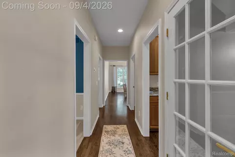 Entry Way - 50145 Tottenham Ct, Canton, MI 48187 photo 8 of 9