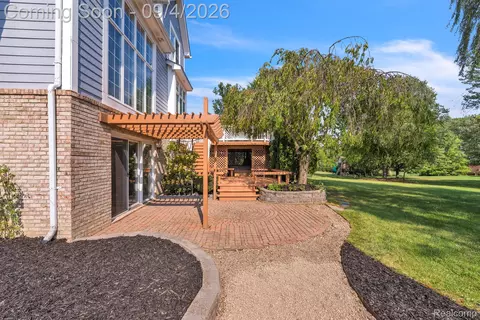 Exterior - 50145 Tottenham Ct, Canton, MI 48187 photo 2 of 7