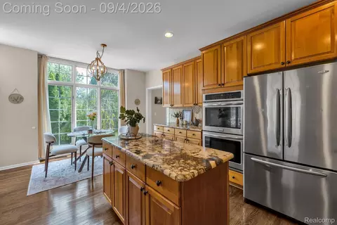 Kitchen - 50145 Tottenham Ct, Canton, MI 48187 photo 6 of 6