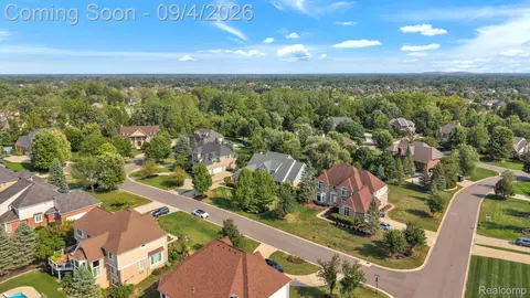 View/Area - 50145 Tottenham Ct, Canton, MI 48187 photo 7 of 9