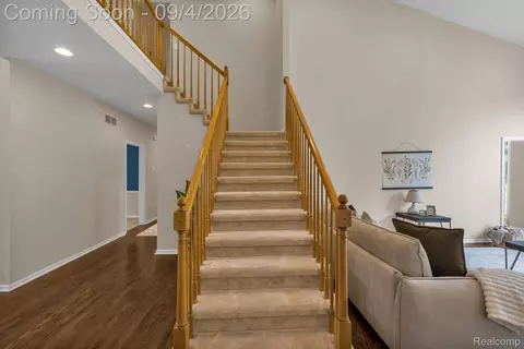 Entry Way - 50145 Tottenham Ct, Canton, MI 48187 photo 5 of 9