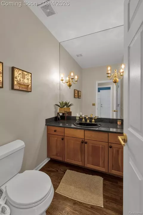 Bath - 50145 Tottenham Ct, Canton, MI 48187 photo 1 of 8