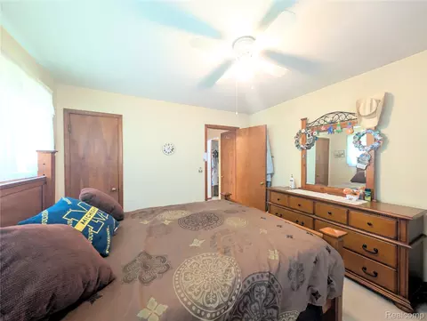 Bedroom - 4203 Gregor St, Mount Morris, MI 48458 photo 2 of 2