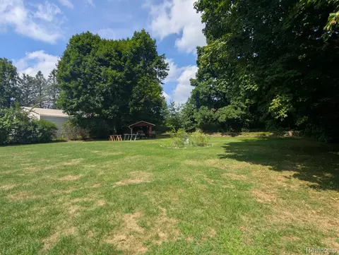 Exterior - 4203 Gregor St, Mount Morris, MI 48458 photo 1 of 3