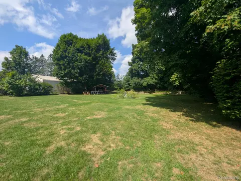 Exterior - 4203 Gregor St, Mount Morris, MI 48458 photo 2 of 3