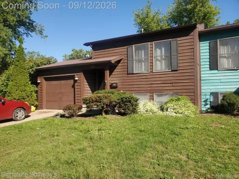 605 Amelia Ave S, Royal Oak, MI 48073