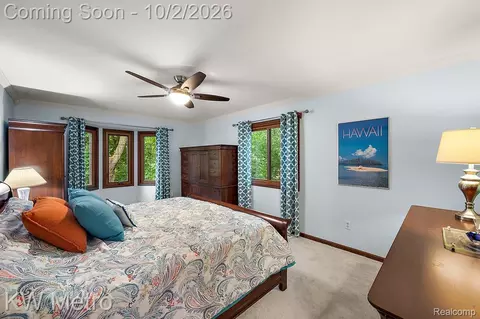 Bedroom - 294 Miracle Dr, Troy, MI 48084 photo 1 of 7