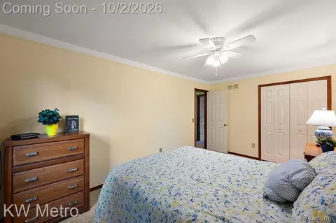 Bedroom - 294 Miracle Dr, Troy, MI 48084 photo 4 of 7