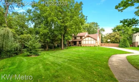 Other - 294 Miracle Dr, Troy, MI 48084 photo 4 of 20