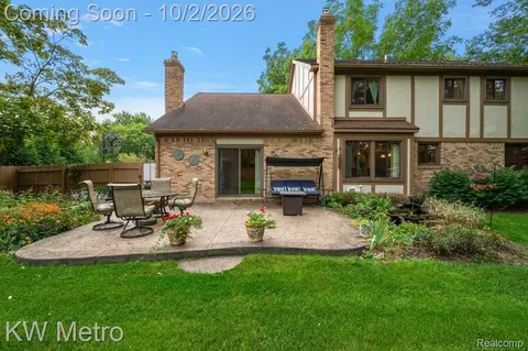 Other - 294 Miracle Dr, Troy, MI 48084 photo 6 of 20