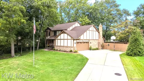Other - 294 Miracle Dr, Troy, MI 48084 photo 2 of 20
