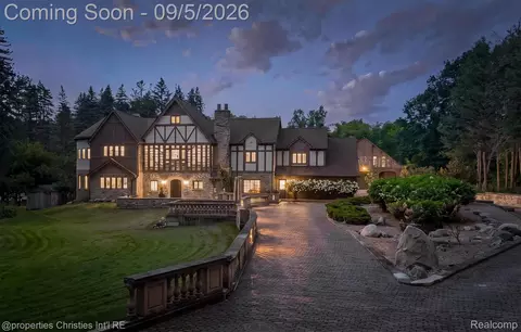 1540 Mill Race, Rochester Hills, MI 48306
