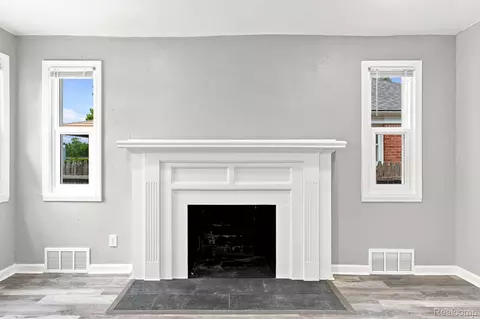 Living - 5515 E Outer Dr, Detroit, MI 48234 photo 4 of 4