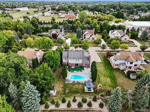 View/Area - 214 Robert Ct, Canton, MI 48188 photo 2 of 8