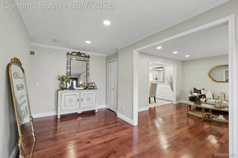 Entry Way - 214 Robert Ct, Canton, MI 48188 photo 2 of 2