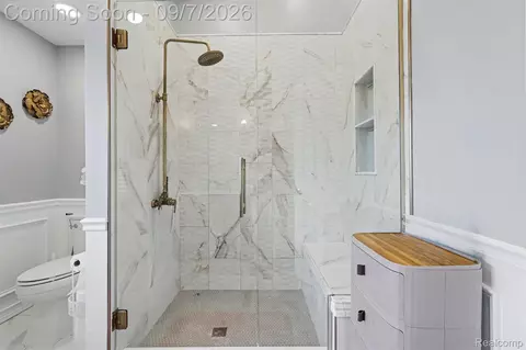 Bath - 214 Robert Ct, Canton, MI 48188 photo 3 of 6