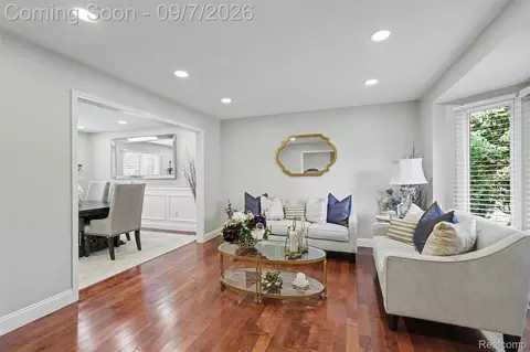Living - 214 Robert Ct, Canton, MI 48188 photo 2 of 5