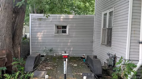 Exterior - 420 Columbia St, Algonac, MI 48001 photo 2 of 7