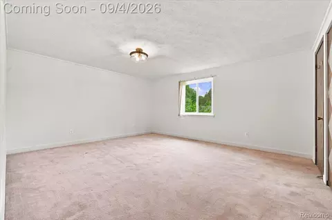 Bedroom - 37582 Whitney Dr, Wayne, MI 48184 photo 3 of 4