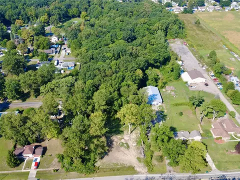 16068 Middlebelt Rd, Romulus, MI 48174 photo 6