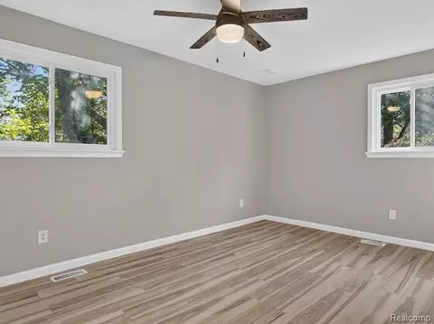 Bedroom - 8564 Windsor Ct, Superior, MI 48198 photo 1 of 9