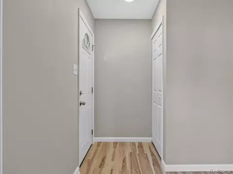Entry Way - 8564 Windsor Ct, Superior, MI 48198 photo 2 of 4