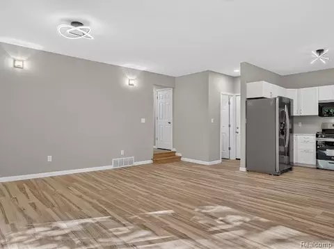 Living - 8564 Windsor Ct, Superior, MI 48198 photo 8 of 8