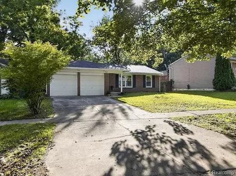 Exterior - 8564 Windsor Ct, Superior, MI 48198 photo 7 of 7