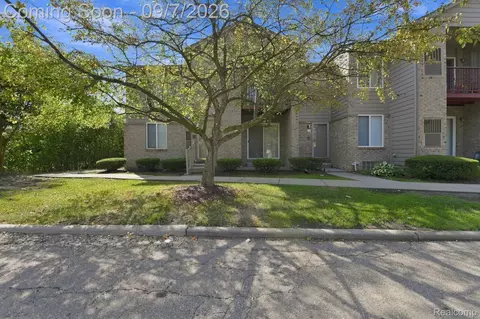 34780 W 8 Mile Rd #7, Farmington Hills, MI 48335