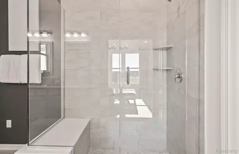 Bath - 20852 Brickway Dr, Macomb, MI 48044 photo 2 of 2
