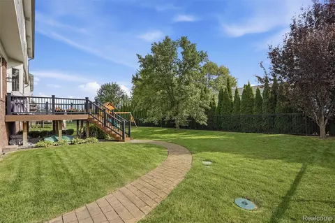 Exterior - 52908 Harmony Dr, Macomb, MI 48042 photo 4 of 6