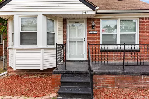 9037 Longacre St, Detroit, MI 48228