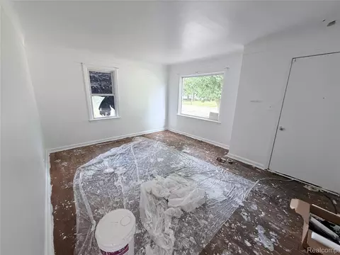 Living - 3220 W Ridgeway Ave, Mount Morris, MI 48504 photo 1 of 4
