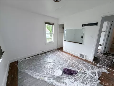 Bedroom - 3220 W Ridgeway Ave, Mount Morris, MI 48504 photo 5 of 8