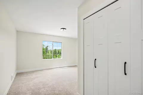 Bedroom - 57560 Omo Rd, Ray, MI 48096 photo 5 of 9