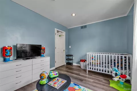 Bedroom - 27116 Warner Ave, Warren, MI 48092 photo 1 of 7