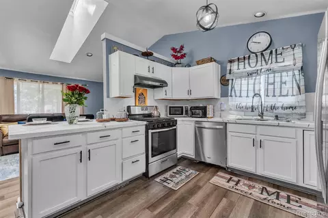 Kitchen - 27116 Warner Ave, Warren, MI 48092 photo 1 of 2