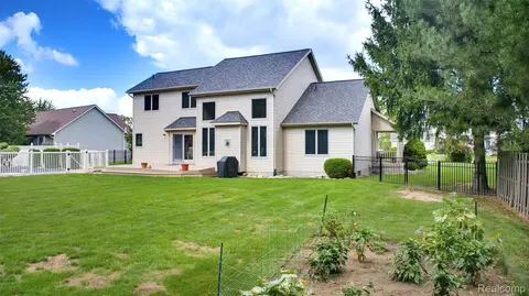 Other - 6367 Boulder Dr, Flint, MI 48433 photo 3 of 15