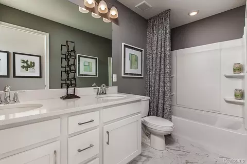 Bath - 2768 Silo Dr, Saline, MI 48176 photo 2 of 2