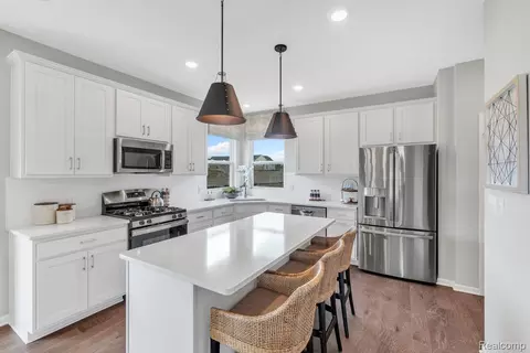 Kitchen - 2768 Silo Dr, Saline, MI 48176 photo 2 of 3