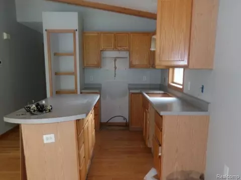 6332 Wells Rd, Jackson, MI 49201 photo 5